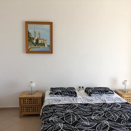 Apartments Delfini Свети-Филип-и-Яков Экстерьер фото